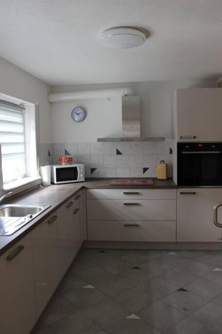 Ferienwohnung Dawie Эринген Экстерьер фото